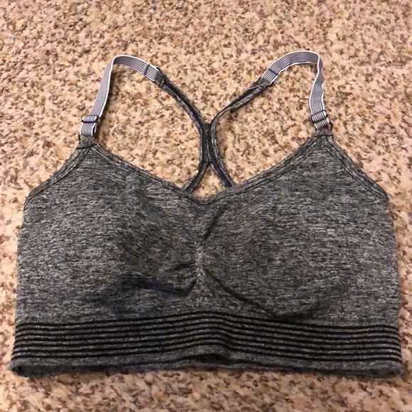 Like new Victoria’s Secret sports bra - Picture 1 of 3